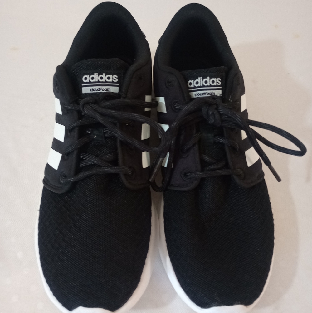 adidas Women's cloudfoam QT Racer Running Shoes